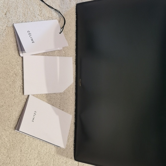 Celine Clasp - Picture 4 of 5